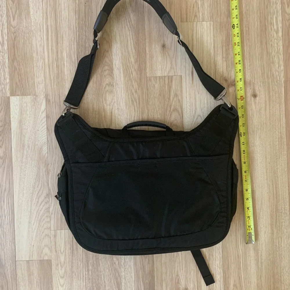 Uphill Black Laptop Bag